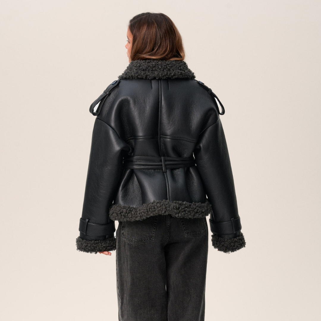 Belted Shearling Coat for Women – Warm & Elegant Fit 3