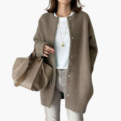 Clara Luxury Winter Coat — Shawl Collar & Sculpted Fit 5
