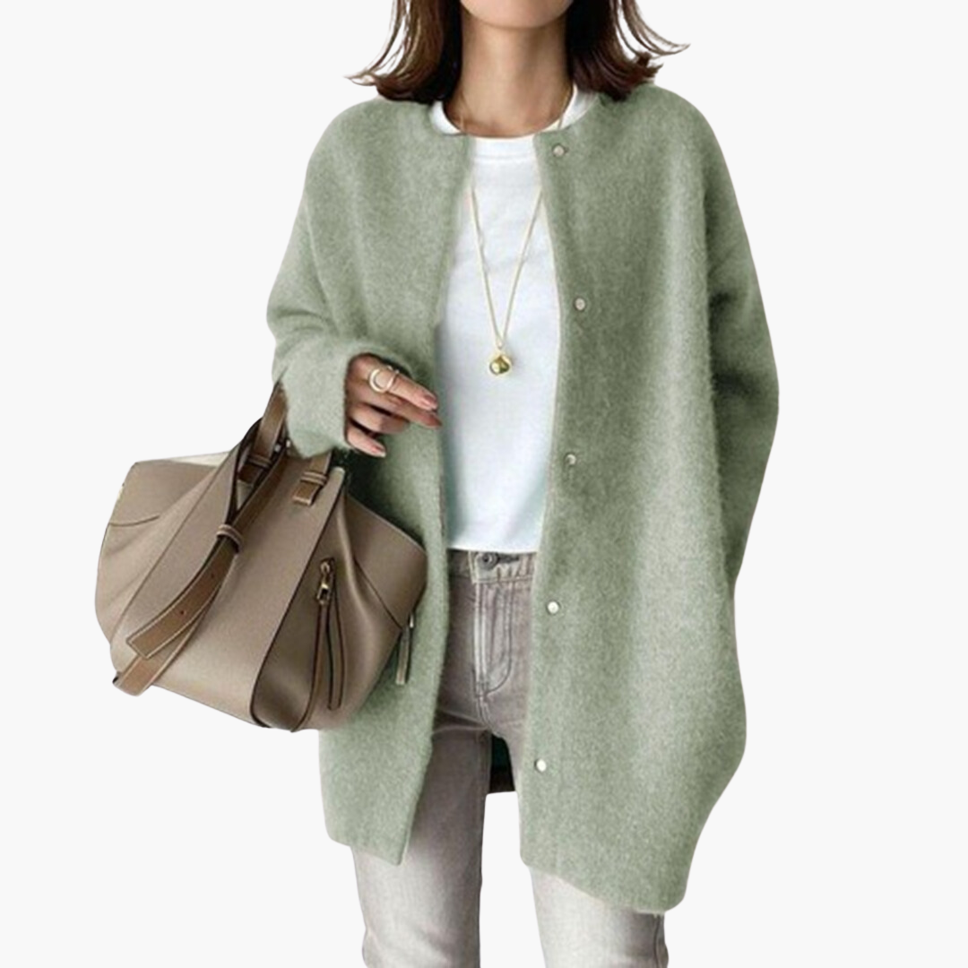 Clara Luxury Winter Coat — Shawl Collar & Sculpted Fit 6