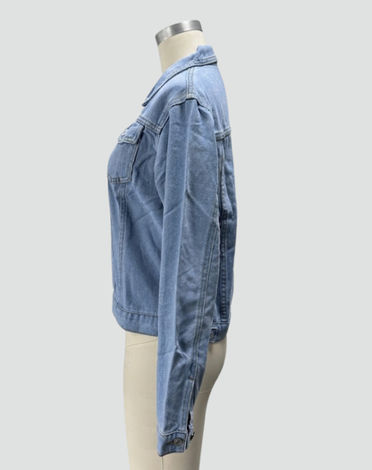 Women's Fitted Denim Jacket — Button Closure & Pockets 9