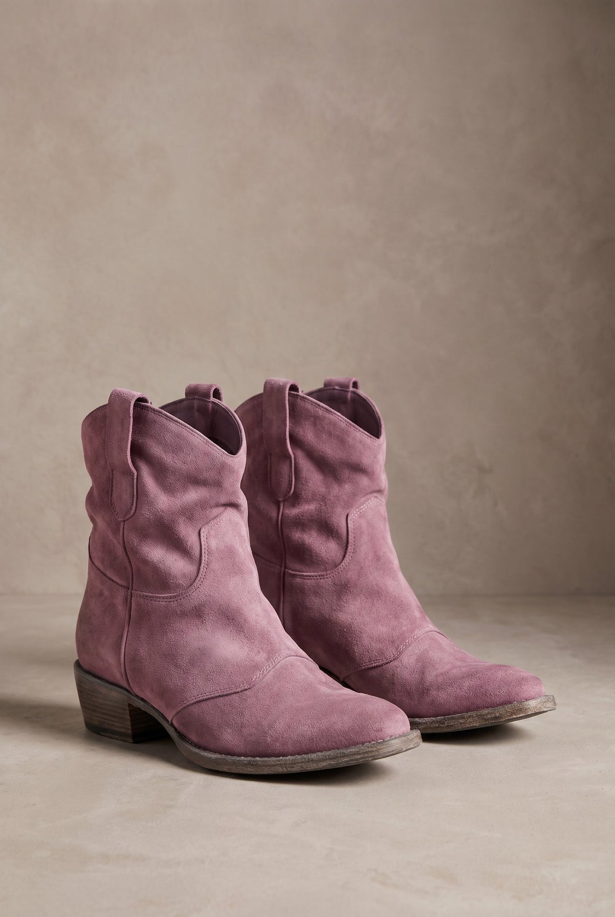 Virexa Western Ankle Boots — Vintage Modern Style for Women 9